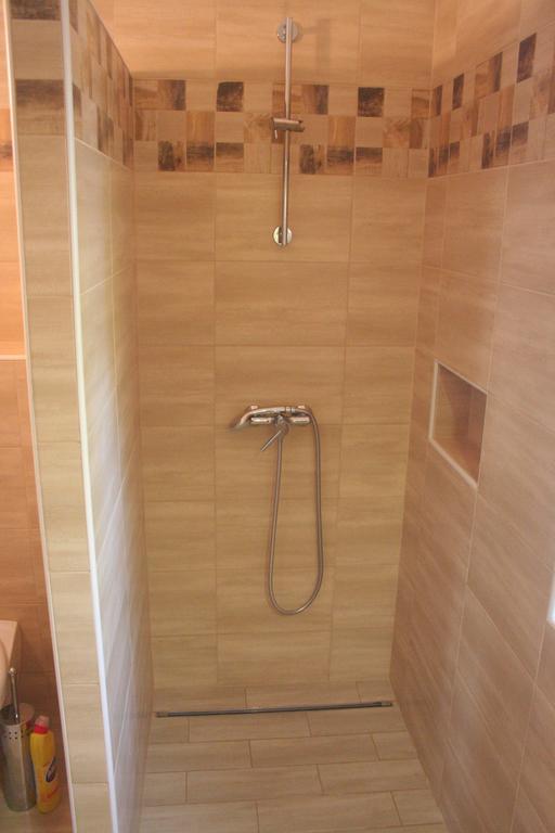 Malomko Apartman Zsira Buitenkant foto