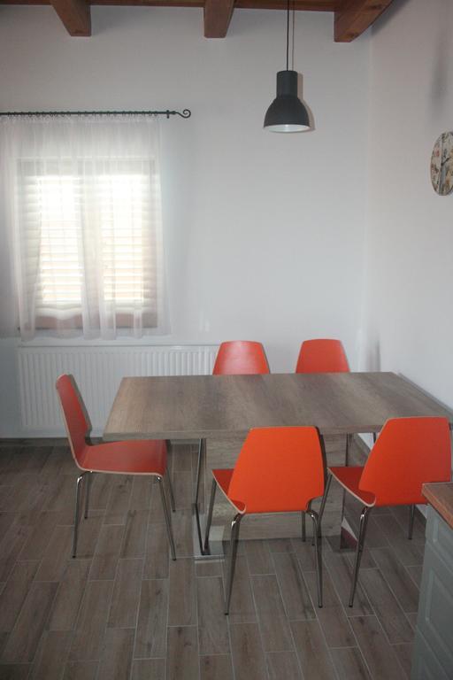 Malomko Apartman Zsira Buitenkant foto