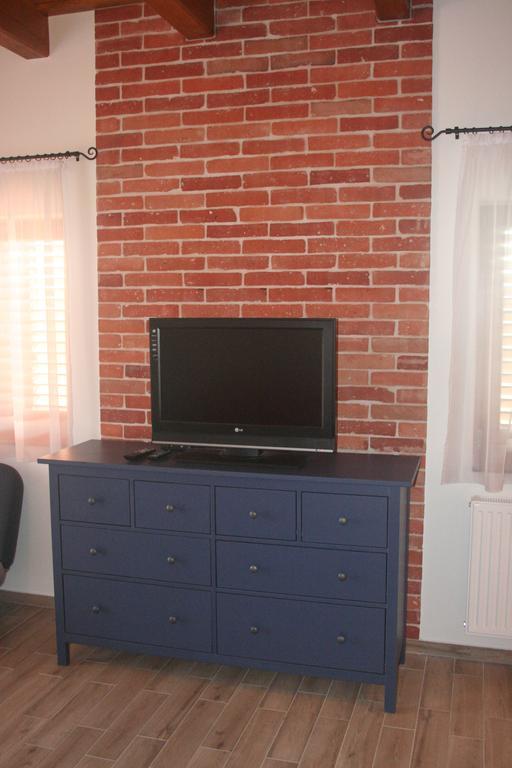 Malomko Apartman Zsira Buitenkant foto